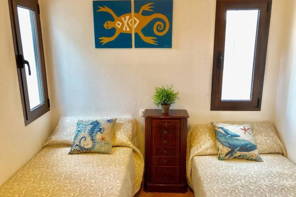 Gatu Premium Villa Lurberri Piscina Privada, 4 Dormitorios, 2 Banos, Parking , Jardines, " Preferente Mayores De 25 Anos Y Familias " In Y Barbacoa 奇克拉纳－德拉弗龙特拉 外观 照片