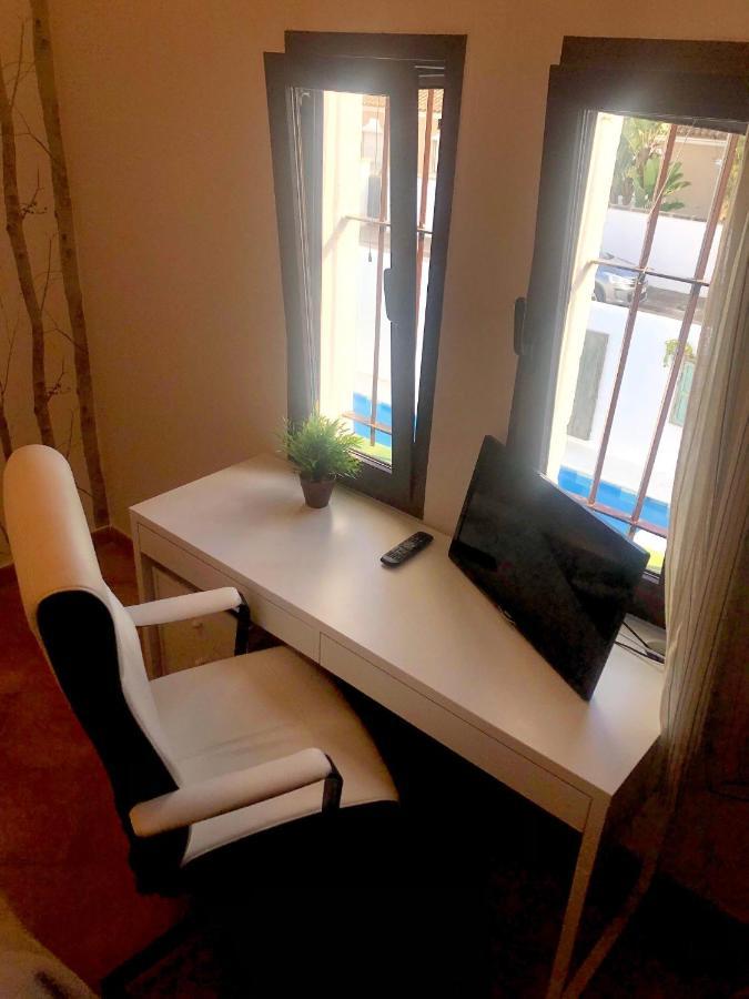 Gatu Premium Villa Lurberri Piscina Privada, 4 Dormitorios, 2 Banos, Parking , Jardines, " Preferente Mayores De 25 Anos Y Familias " In Y Barbacoa 奇克拉纳－德拉弗龙特拉 外观 照片