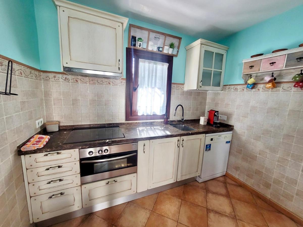 Gatu Premium Villa Lurberri Piscina Privada, 4 Dormitorios, 2 Banos, Parking , Jardines, " Preferente Mayores De 25 Anos Y Familias " In Y Barbacoa 奇克拉纳－德拉弗龙特拉 外观 照片