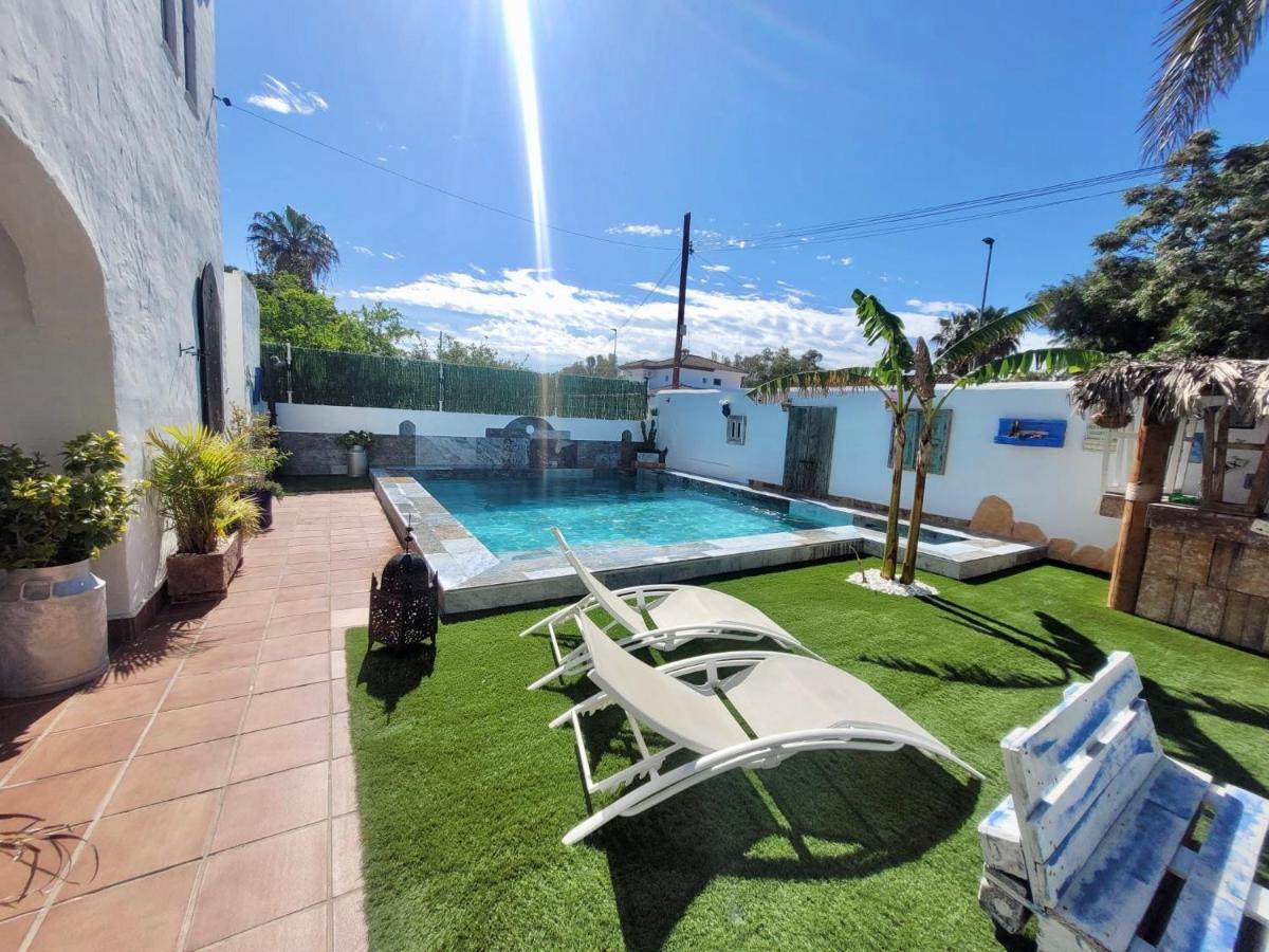 Gatu Premium Villa Lurberri Piscina Privada, 4 Dormitorios, 2 Banos, Parking , Jardines, " Preferente Mayores De 25 Anos Y Familias " In Y Barbacoa 奇克拉纳－德拉弗龙特拉 外观 照片