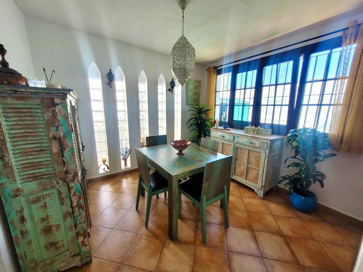Gatu Premium Villa Lurberri Piscina Privada, 4 Dormitorios, 2 Banos, Parking , Jardines, " Preferente Mayores De 25 Anos Y Familias " In Y Barbacoa 奇克拉纳－德拉弗龙特拉 外观 照片