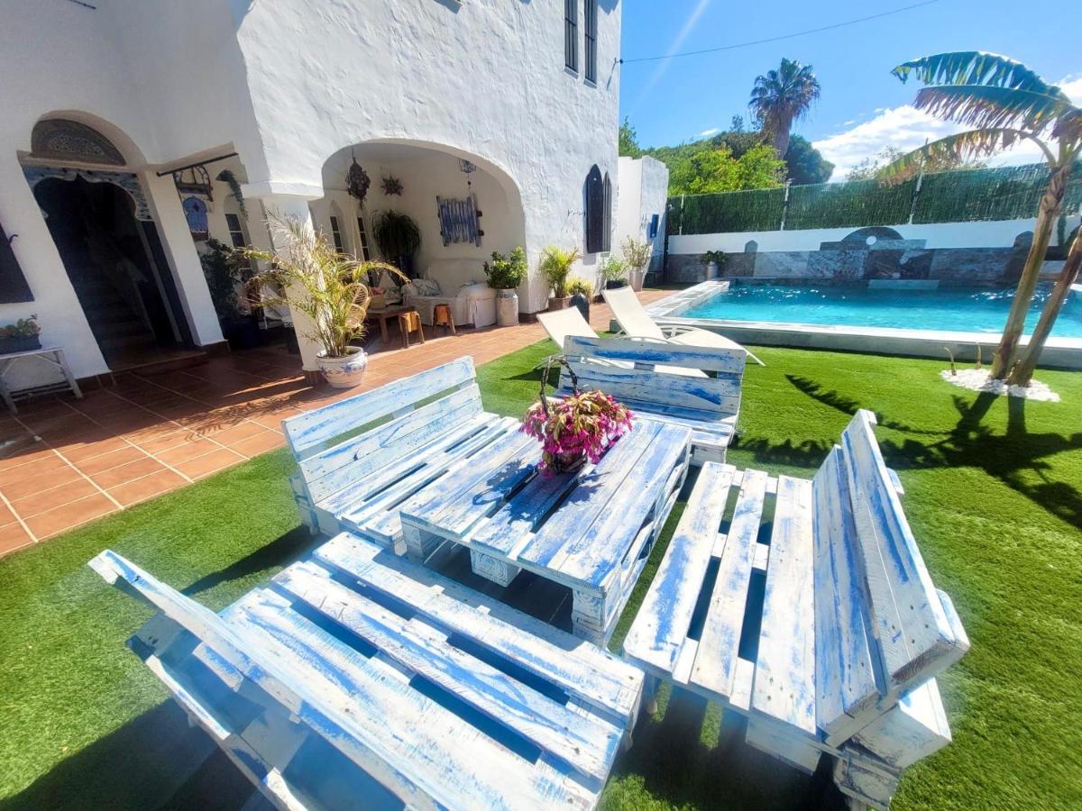 Gatu Premium Villa Lurberri Piscina Privada, 4 Dormitorios, 2 Banos, Parking , Jardines, " Preferente Mayores De 25 Anos Y Familias " In Y Barbacoa 奇克拉纳－德拉弗龙特拉 外观 照片